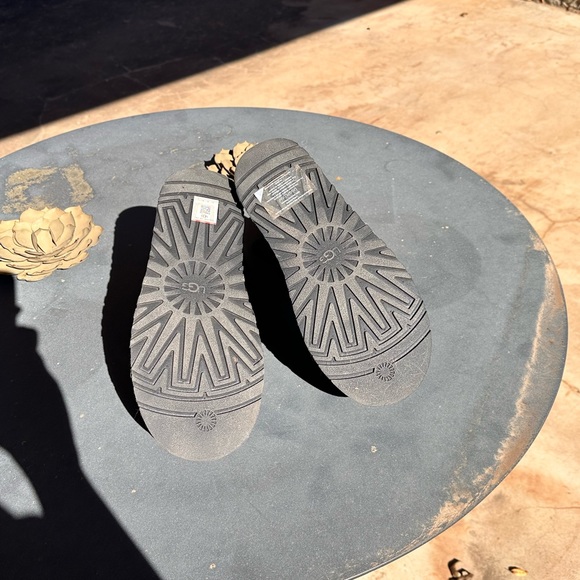 Women’s UGG dipper boots size 8 - Picture 5 of 6